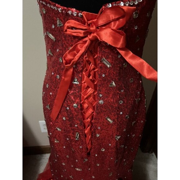 Long Red Sequin Dress with Corset Back Sweetheart Neckline Size Medium - Picture 5 of 9